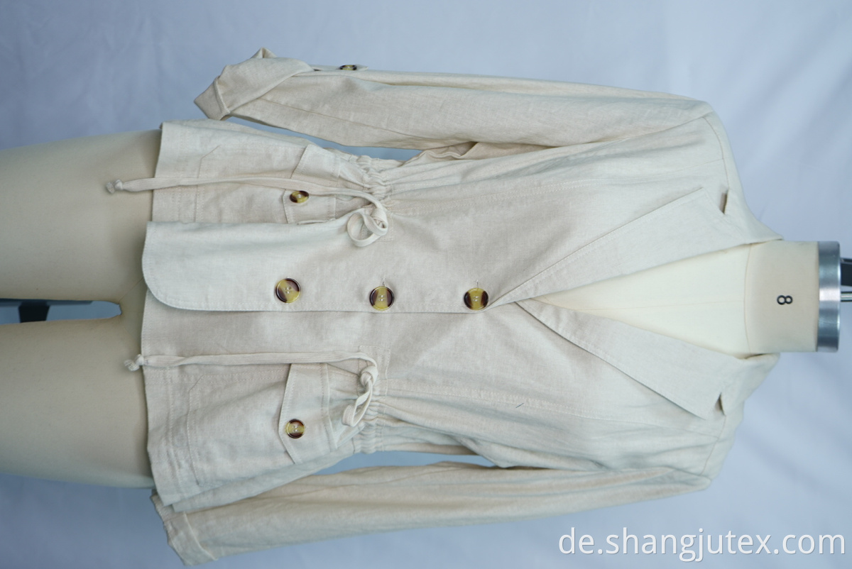 garment have button of coat 